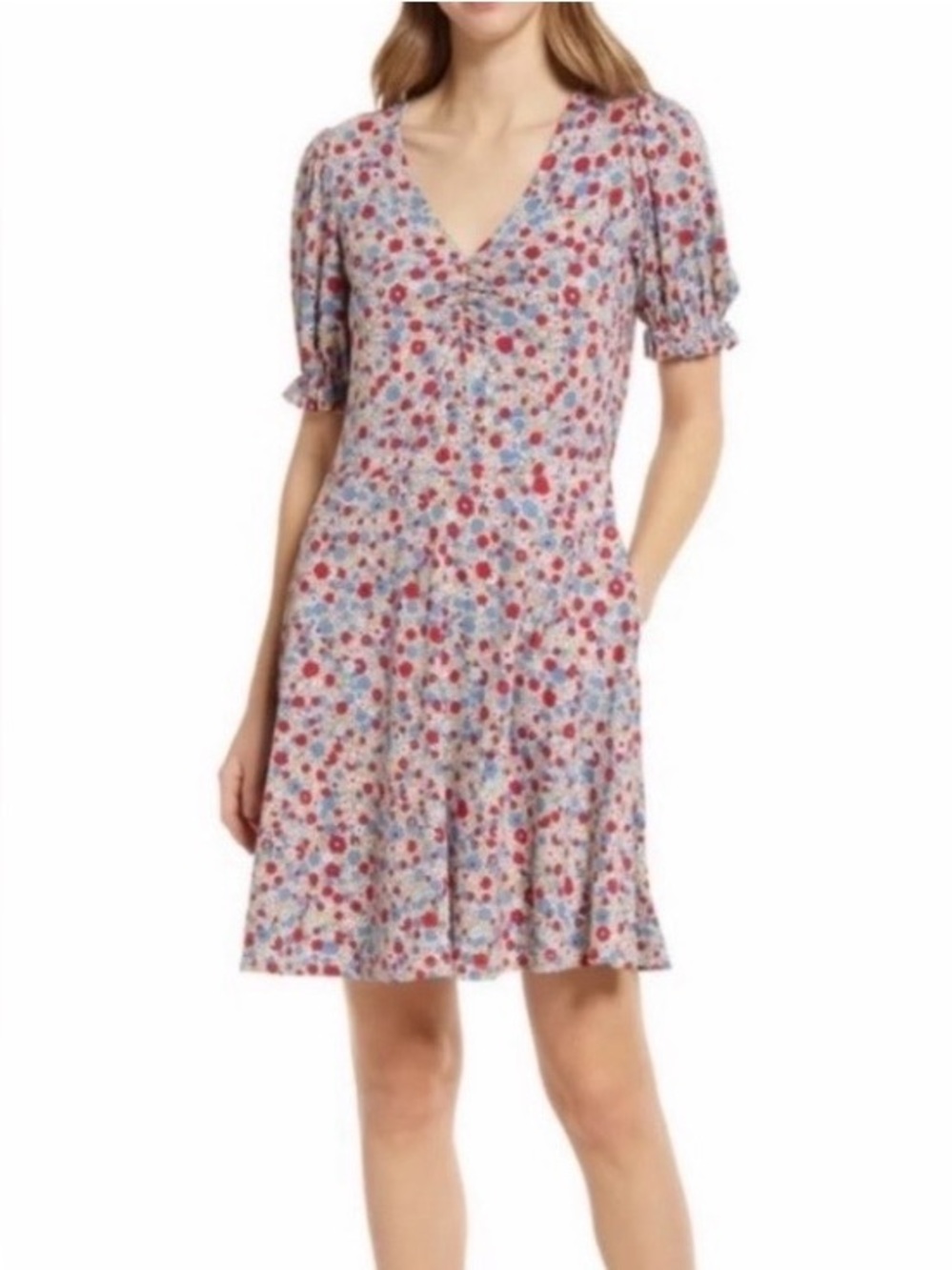 Boden v-neck jersey tea dress. Floral V-Neck Midi Dress in Red and Blue.